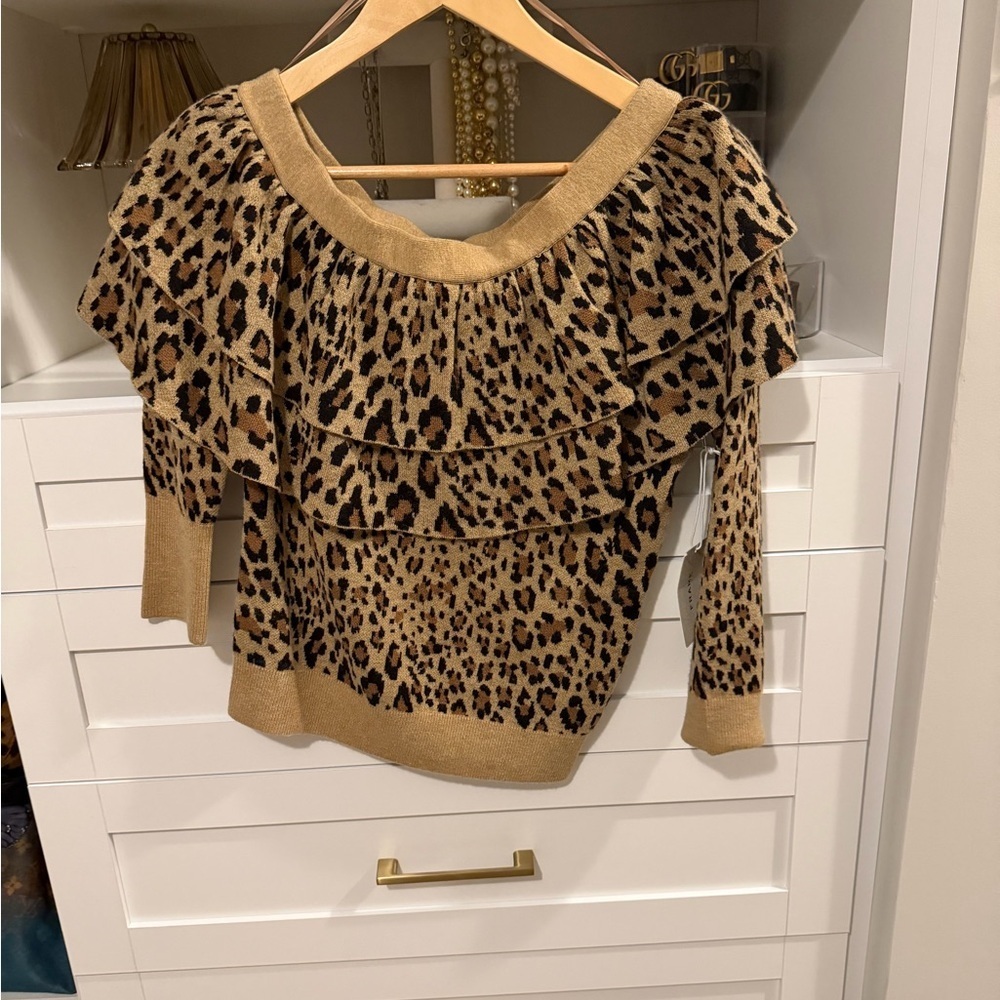 FRAME Leopard Print Off-Shoulder Sweater - Picture 2 of 6